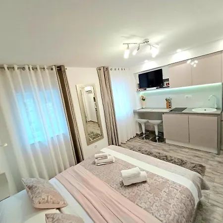 Apartman Studio Pomalo/ Take It Easy Split