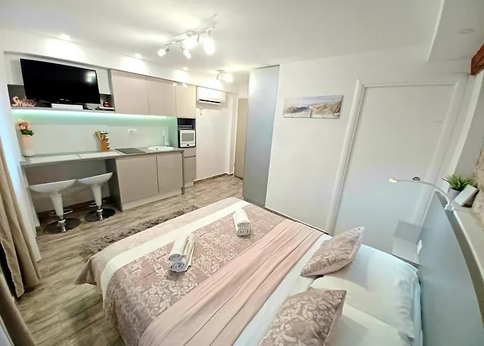 Studio Pomalo/ Take It Easy Apartment Split